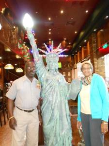 statue-of-liberty-at-bawadi-mall